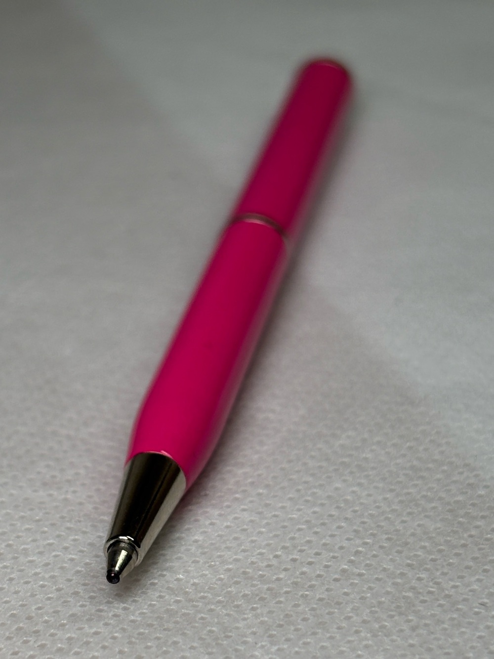 Coach Mini Metallic Hot Pink Ink Pen NWOT - Picture 8 of 8
